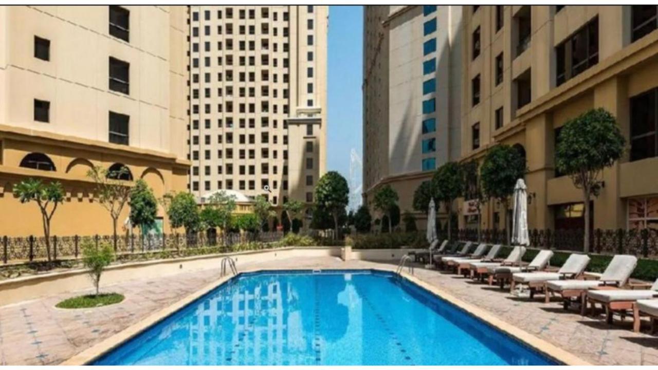 Alexandrina Hostel Dubai Exterior foto
